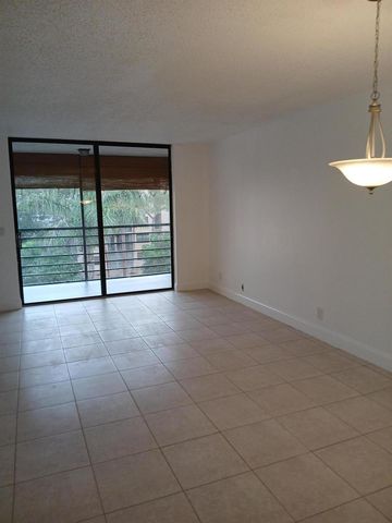 4760 LUCERNE LAKES Boulevard W 405, Lake Worth, FL 33467