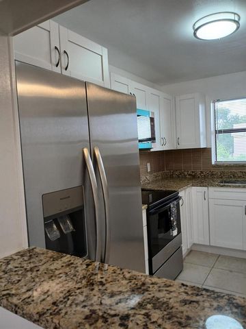 4760 LUCERNE LAKES Boulevard W 405, Lake Worth, FL 33467