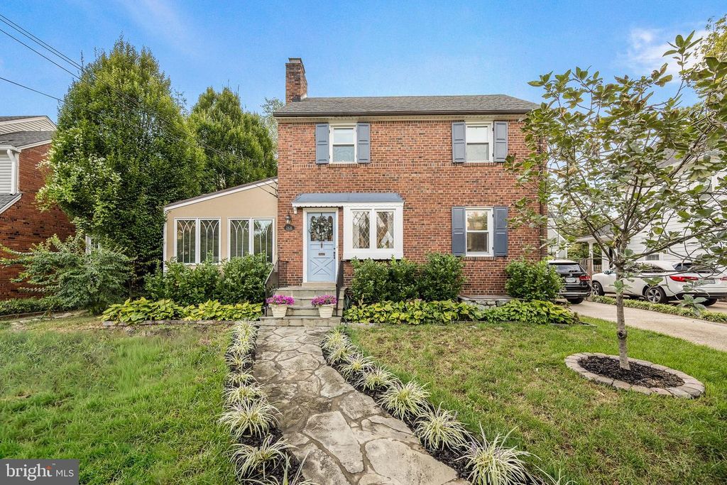 2426 TAYLOR AVE, Alexandria, VA 22302