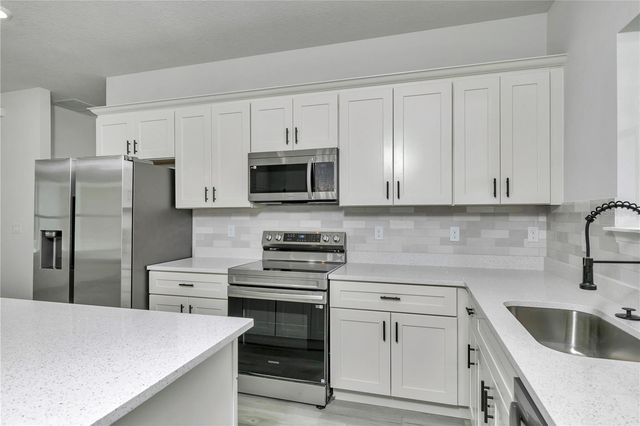 7248 N RADCLIFF AVENUE, Citrus Springs, FL 34434