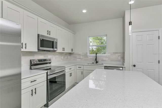 7248 N RADCLIFF AVENUE, Citrus Springs, FL 34434