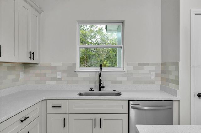 7248 N RADCLIFF AVENUE, Citrus Springs, FL 34434