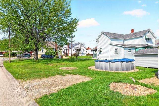 110 Yoder Ave, Mt Pleasant Twp, PA 15666