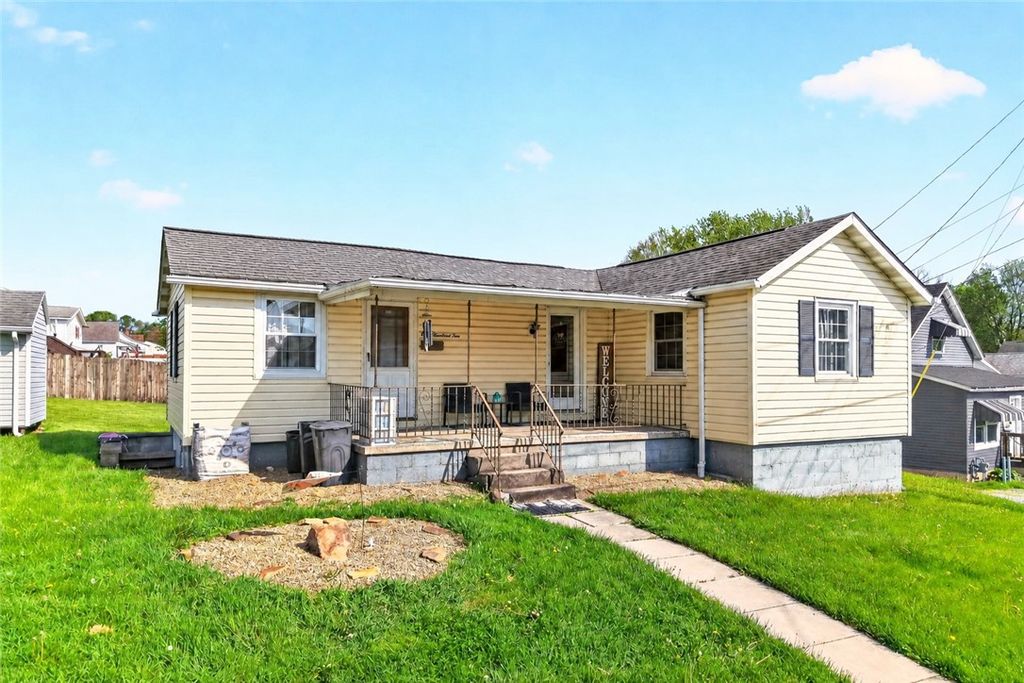 110 Yoder Ave, Mt Pleasant Twp, PA 15666