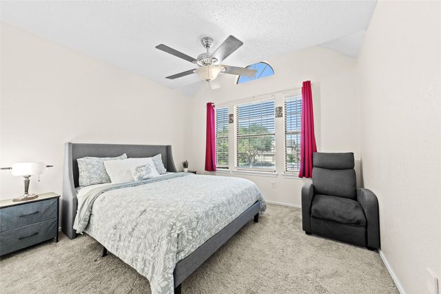 420 Santa Fe Trail 123, Irving, TX 75063