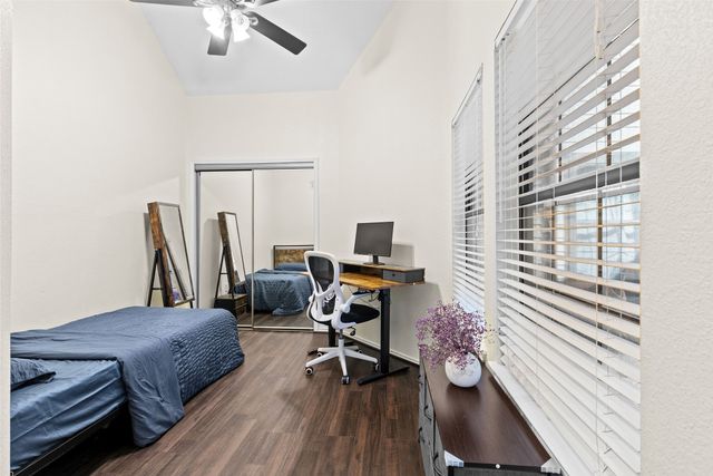 420 Santa Fe Trail 123, Irving, TX 75063