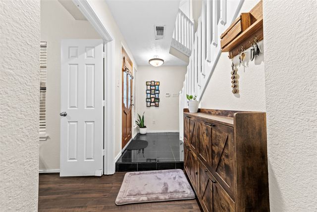 420 Santa Fe Trail 123, Irving, TX 75063