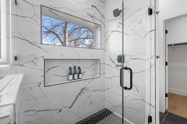 1511 S Barry Avenue, Dallas, TX 75223