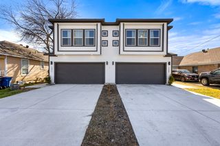 1511 S Barry Avenue, Dallas, TX 75223