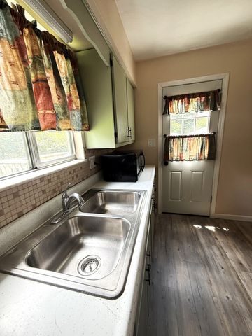 5335 Norcroft Drive, Indianapolis, IN 46221