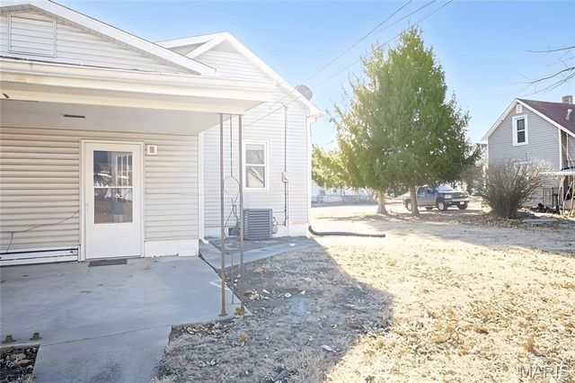 205 E 2nd North Street, Mount Olive, IL 62069