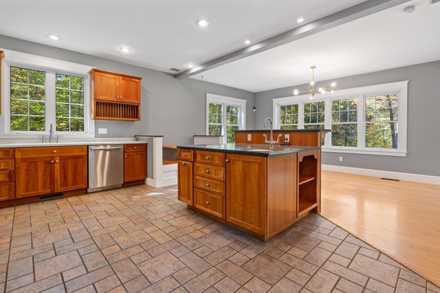 148 Broad Cove Drive, Concord, NH 03303