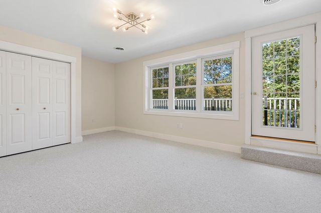 148 Broad Cove Drive, Concord, NH 03303