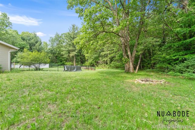 5961 N Weber Road, Whitehall, MI 49461