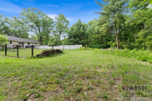 5961 N Weber Road, Whitehall, MI 49461