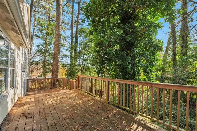 1012 Mainstreet Lake Drive, Stone Mountain, GA 30088