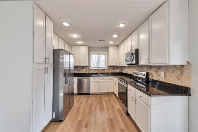 1012 Mainstreet Lake Drive, Stone Mountain, GA 30088