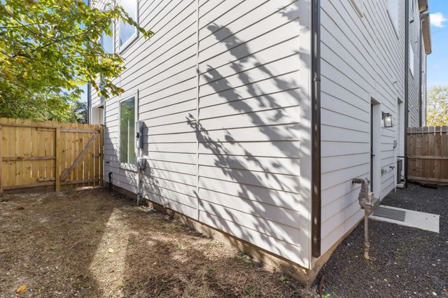 1807 Lee Street, Houston, TX 77026