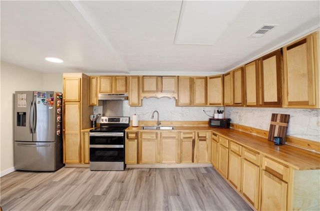 10022 Hall Road, Grand Bay, AL 36541