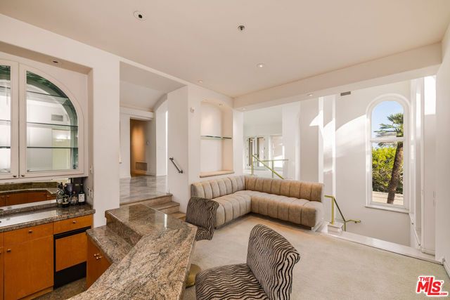 1136 Calle Vista Drive, Beverly Hills, CA 90210