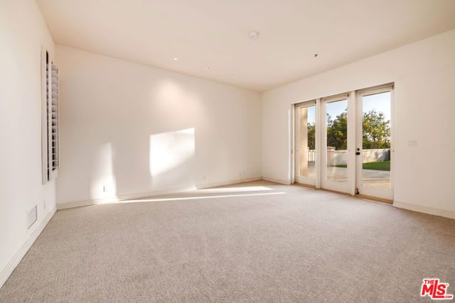 1136 Calle Vista Drive, Beverly Hills, CA 90210