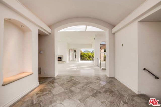 1136 Calle Vista Drive, Beverly Hills, CA 90210