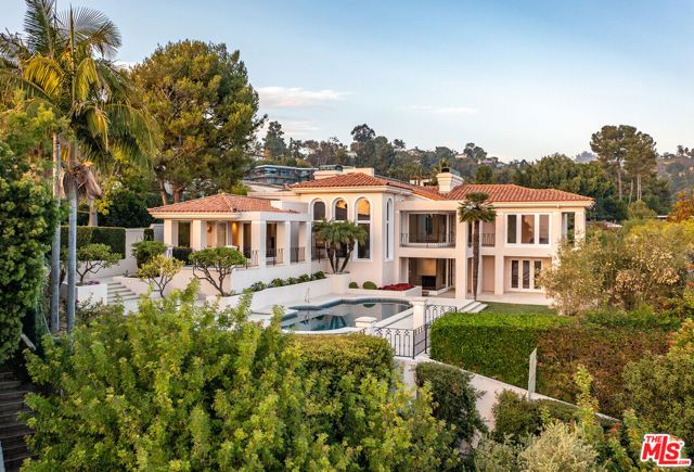 1136 Calle Vista Drive, Beverly Hills, CA 90210