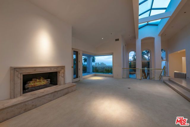 1136 Calle Vista Drive, Beverly Hills, CA 90210