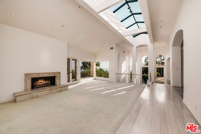 1136 Calle Vista Drive, Beverly Hills, CA 90210