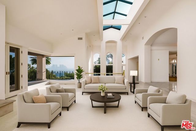 1136 Calle Vista Drive, Beverly Hills, CA 90210