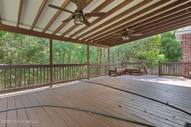 960 Glen Oaks Drive, Pass Christian, MS 39571