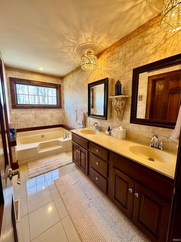 7024 Windshire Drive, Fort Wayne, IN 46814