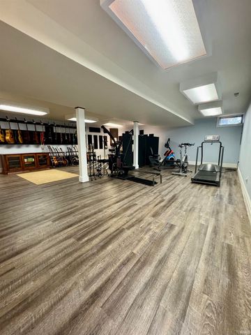 7024 Windshire Drive, Fort Wayne, IN 46814