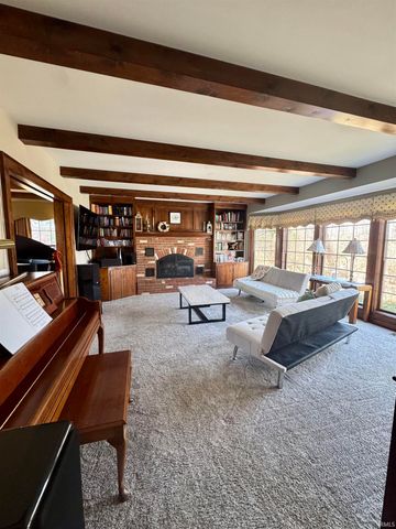 7024 Windshire Drive, Fort Wayne, IN 46814