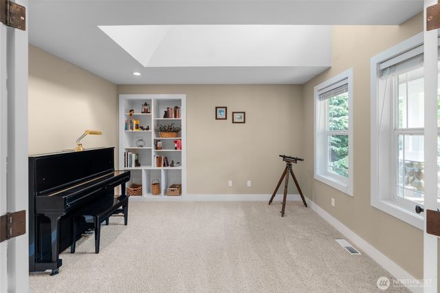 8012 105th Avenue SW, Olympia, WA 98512