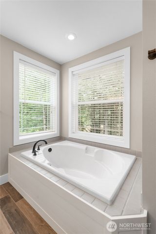 8012 105th Avenue SW, Olympia, WA 98512