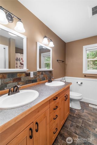 8012 105th Avenue SW, Olympia, WA 98512