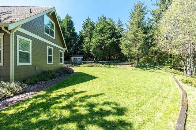 8012 105th Avenue SW, Olympia, WA 98512