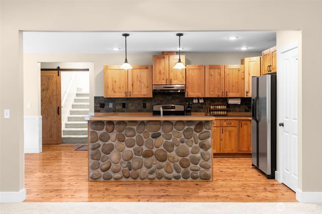 8012 105th Avenue SW, Olympia, WA 98512