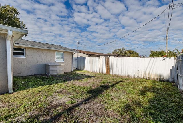 1148 FERNWOOD DRIVE, Holiday, FL 34690