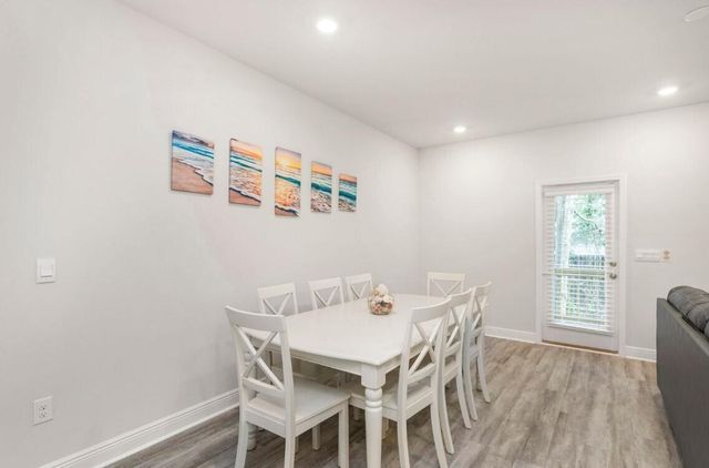 1028 McLaren Circle, Fort Walton Beach, FL 32547