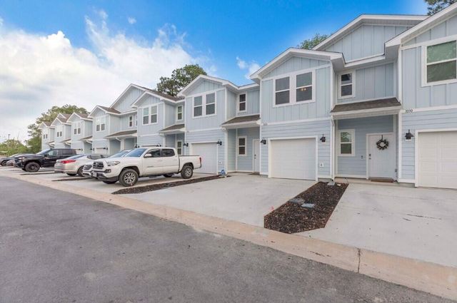 1028 McLaren Circle, Fort Walton Beach, FL 32547