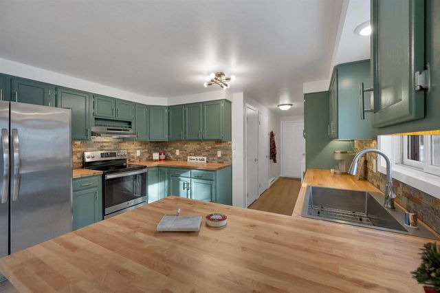 2131 DORAN STREET, Oconto, WI 54153