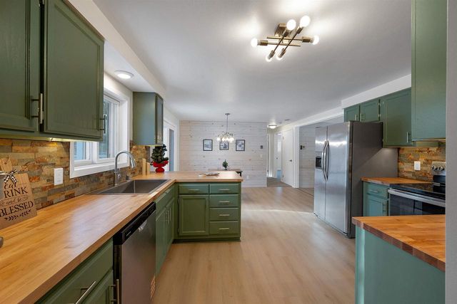 2131 DORAN STREET, Oconto, WI 54153