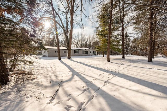2131 DORAN STREET, Oconto, WI 54153