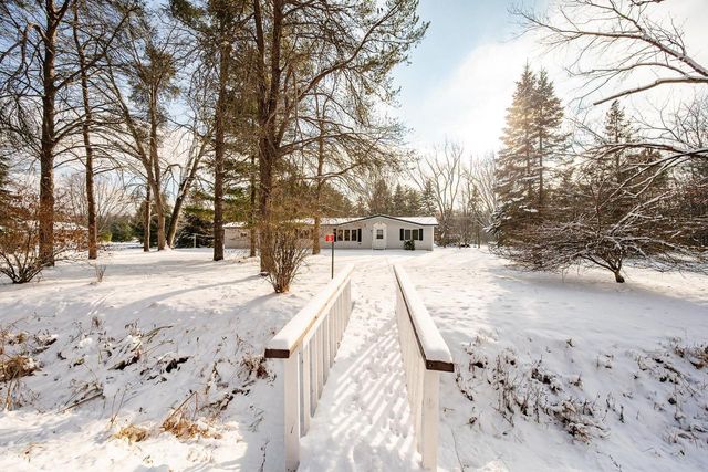 2131 DORAN STREET, Oconto, WI 54153
