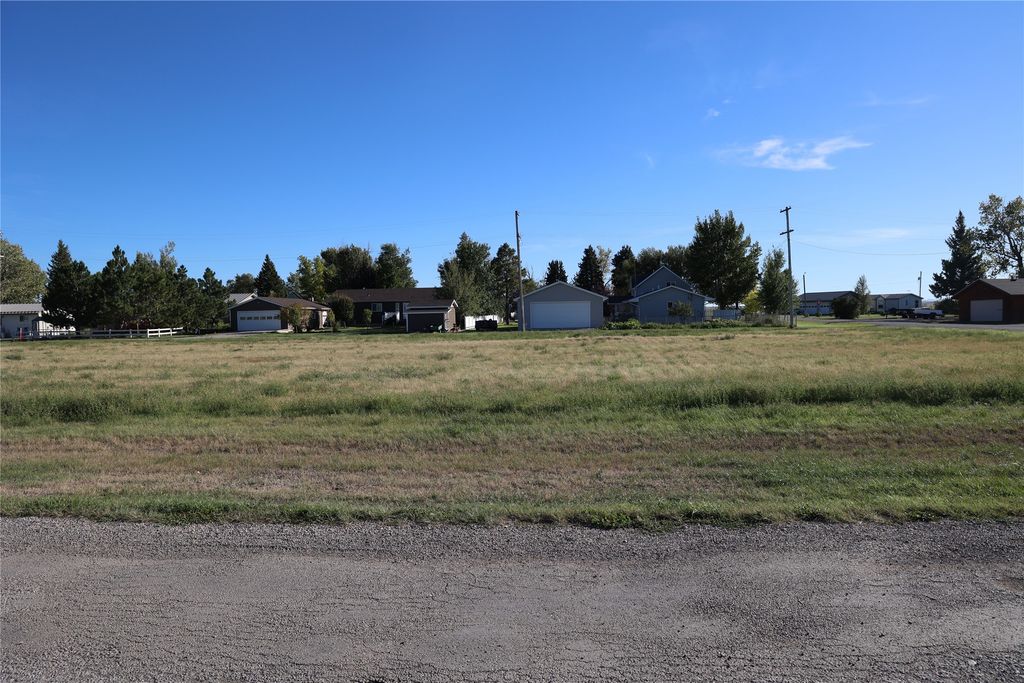130 Teton Avenue, Valier, MT 59486 photo 3