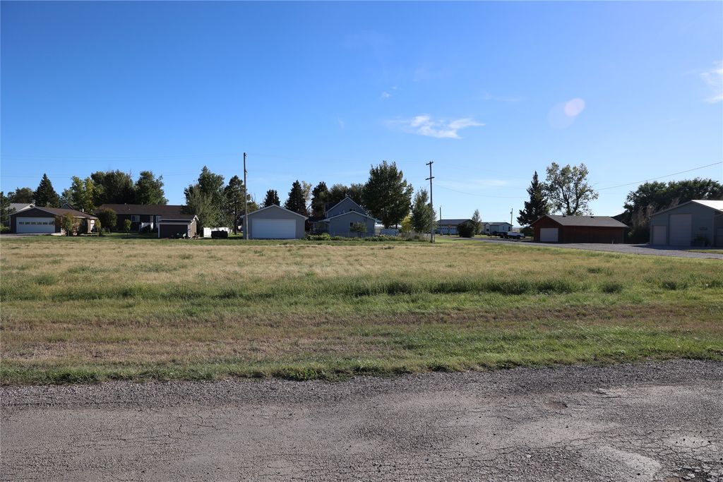 130 Teton Avenue, Valier, MT 59486 photo 4