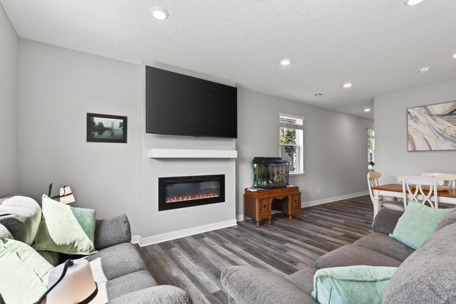 12536 Guadalcanal Circle NE E, Blaine, MN 55449
