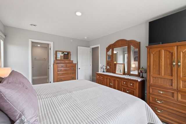 12536 Guadalcanal Circle NE E, Blaine, MN 55449